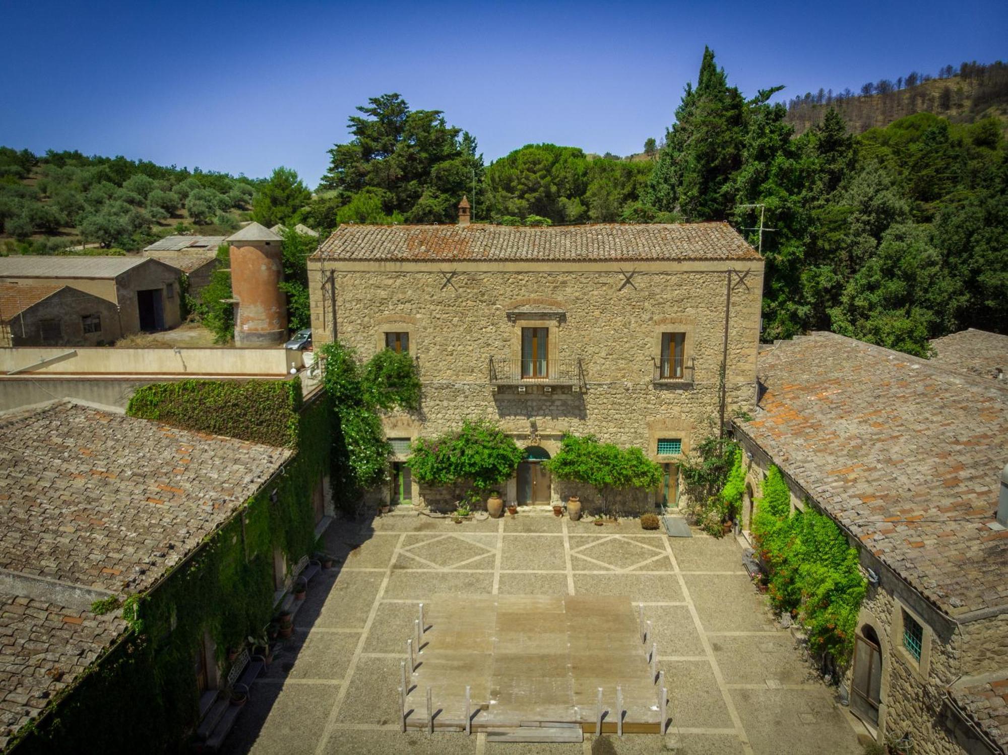 Agriturismo Feudo Tudia Landro Exteriér fotografie